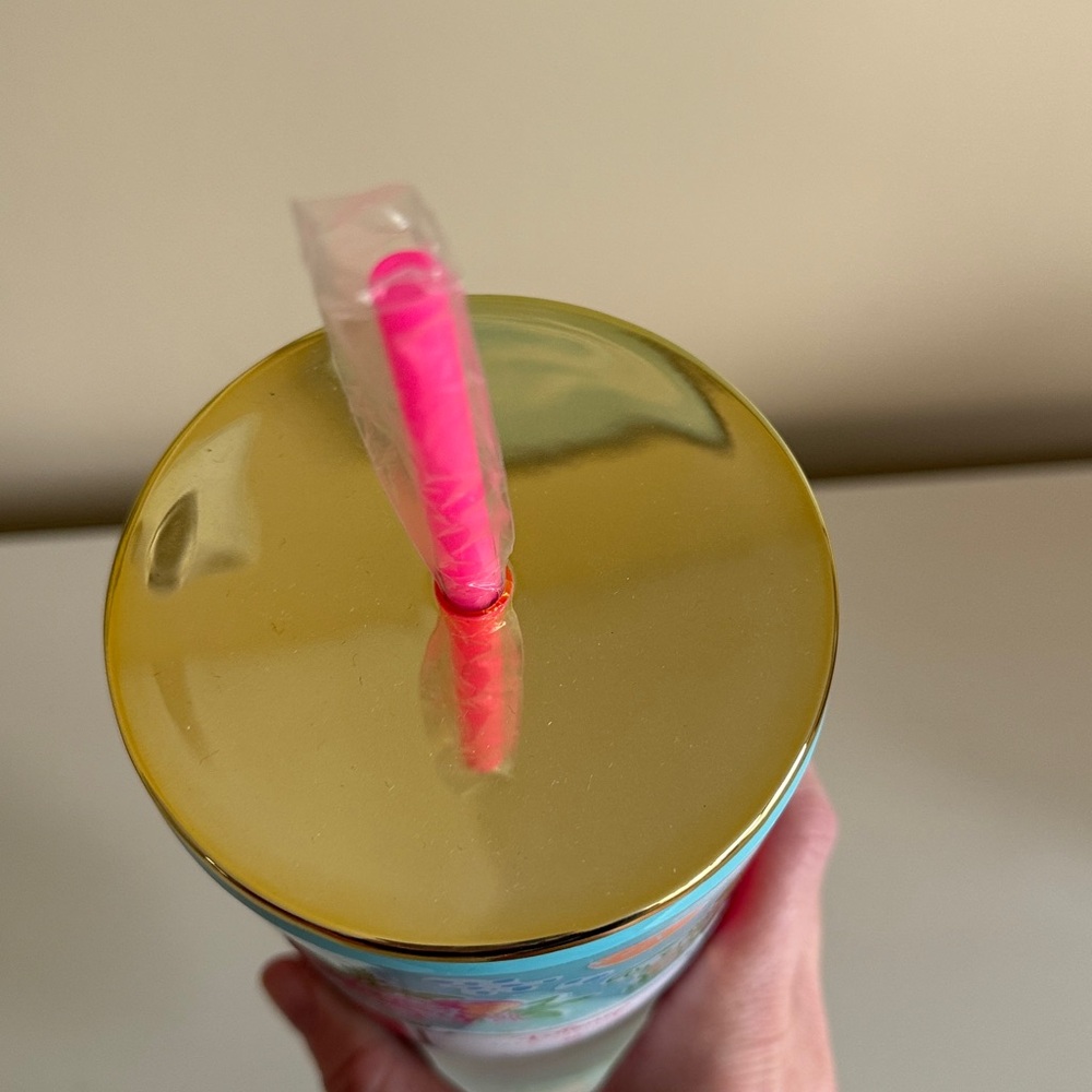 New Disney x Lilly Pulitzer Floral Tumbler - Picture 4 of 4